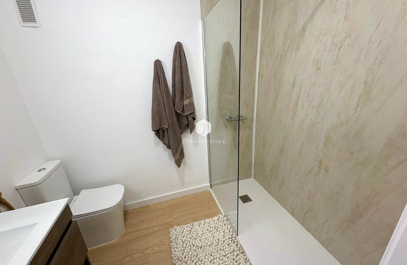 Resale - Bungalow -
Orihuela Costa - Costa Blanca