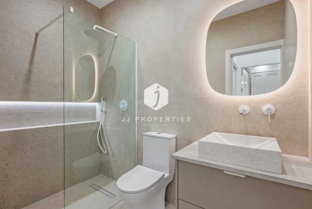 Resale - Bungalow -
Torrevieja - Costa Blanca