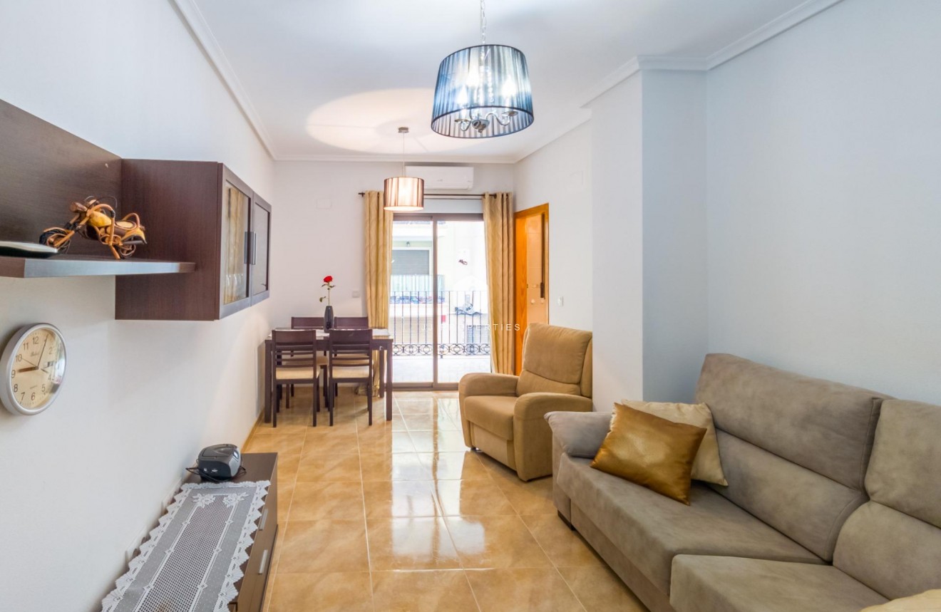 Resale - Apartment / flat -
Torrevieja - Acequion