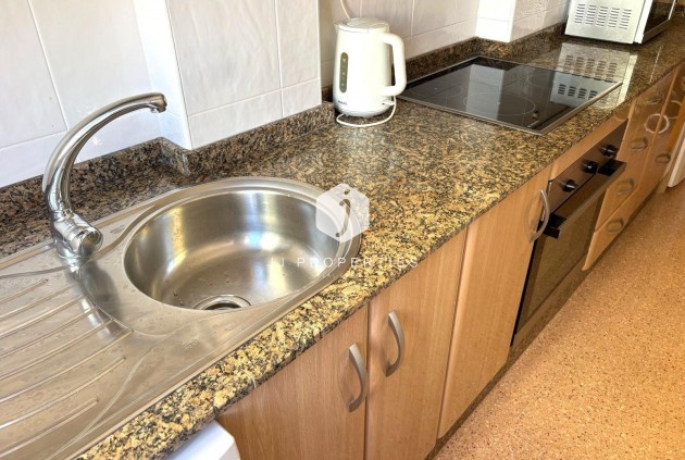 Resale - Apartment / flat -
Torrevieja - Centro