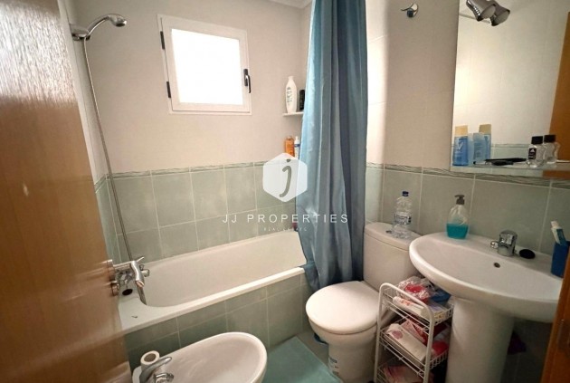 Resale - Apartment / flat -
Torrevieja - Centro