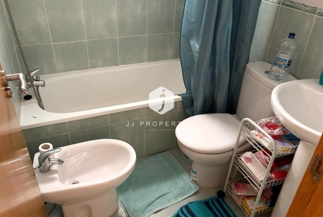 Resale - Apartment / flat -
Torrevieja - Centro