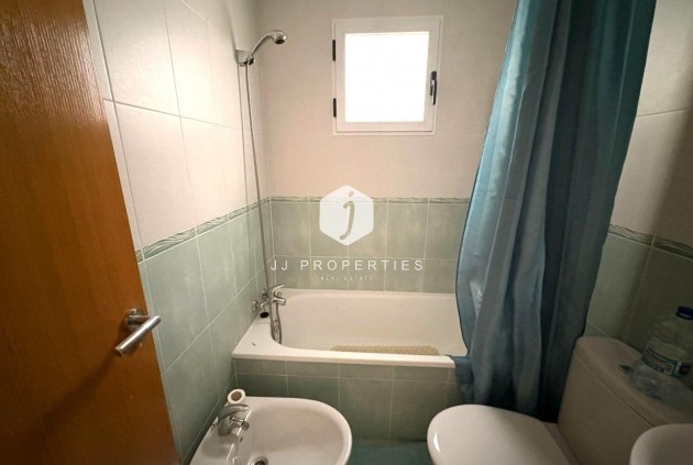 Resale - Apartment / flat -
Torrevieja - Centro