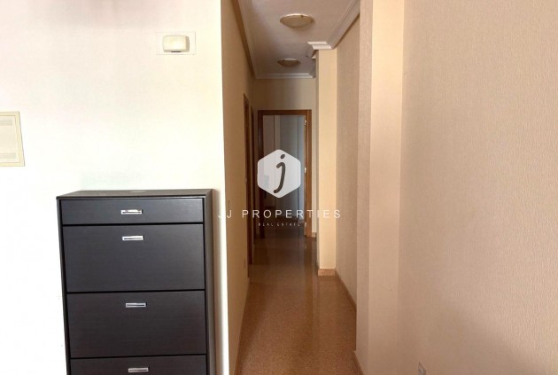 Resale - Apartment / flat -
Torrevieja - Centro