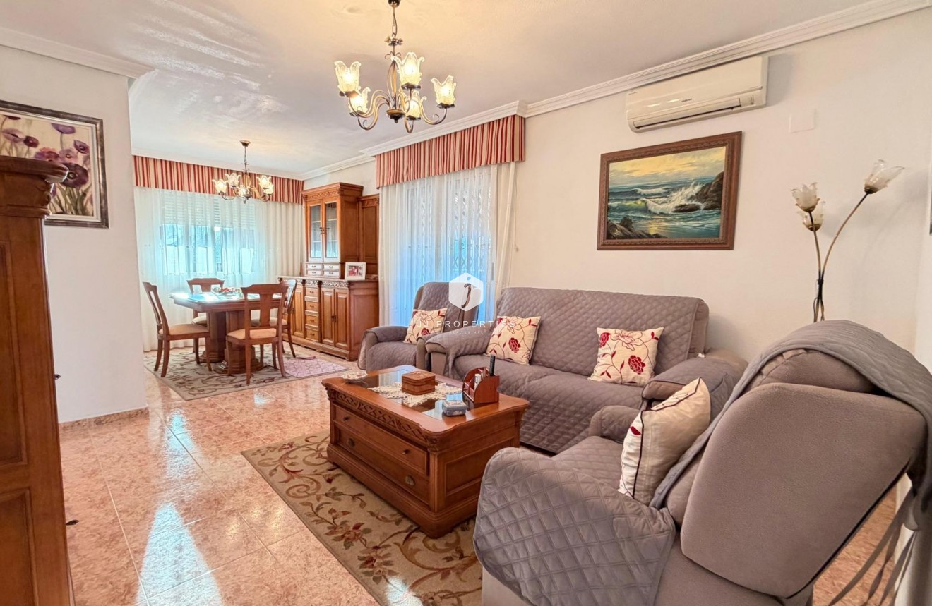 Resale - Penthouse -
Torrevieja - Acequion