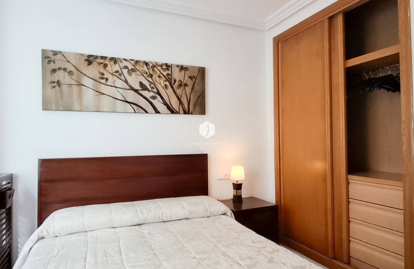 Aus zweiter Hand - Wohnung -
Torrevieja - Playa del Cura