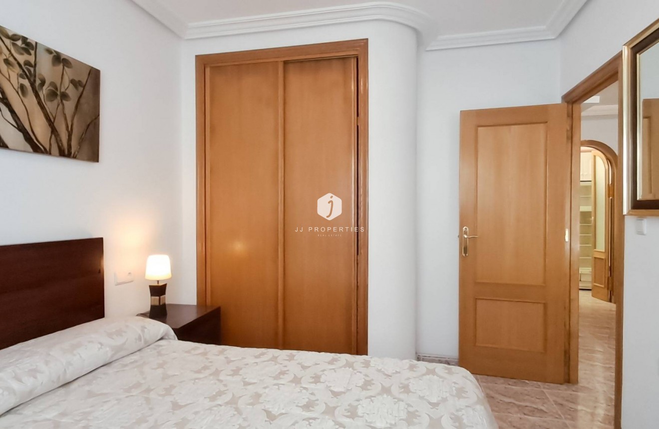 Aus zweiter Hand - Wohnung -
Torrevieja - Playa del Cura