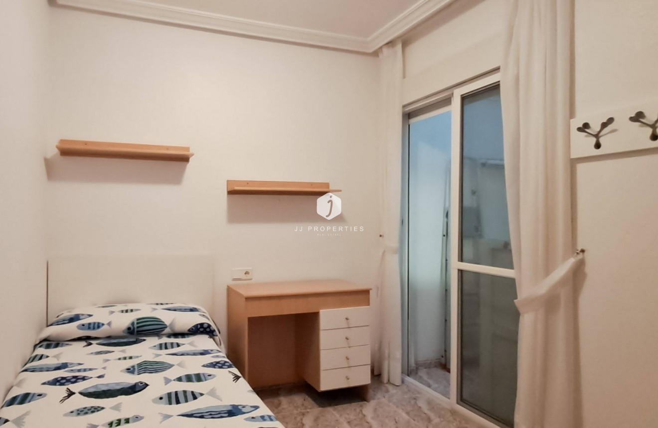 Aus zweiter Hand - Wohnung -
Torrevieja - Playa del Cura
