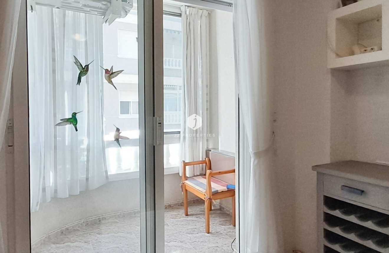 Aus zweiter Hand - Wohnung -
Torrevieja - Playa del Cura