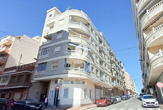 Aus zweiter Hand - Wohnung -
Torrevieja - Playa del Cura
