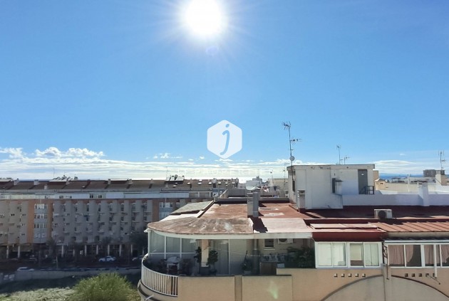 Aus zweiter Hand - Wohnung -
Torrevieja - Playa del Cura