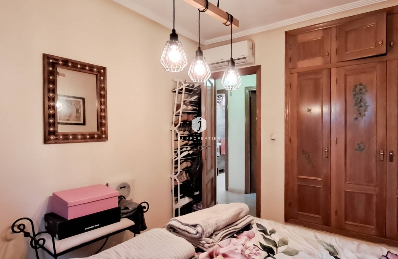 Resale - Chalet -
Torrevieja - Parque Acuático - Sector 25