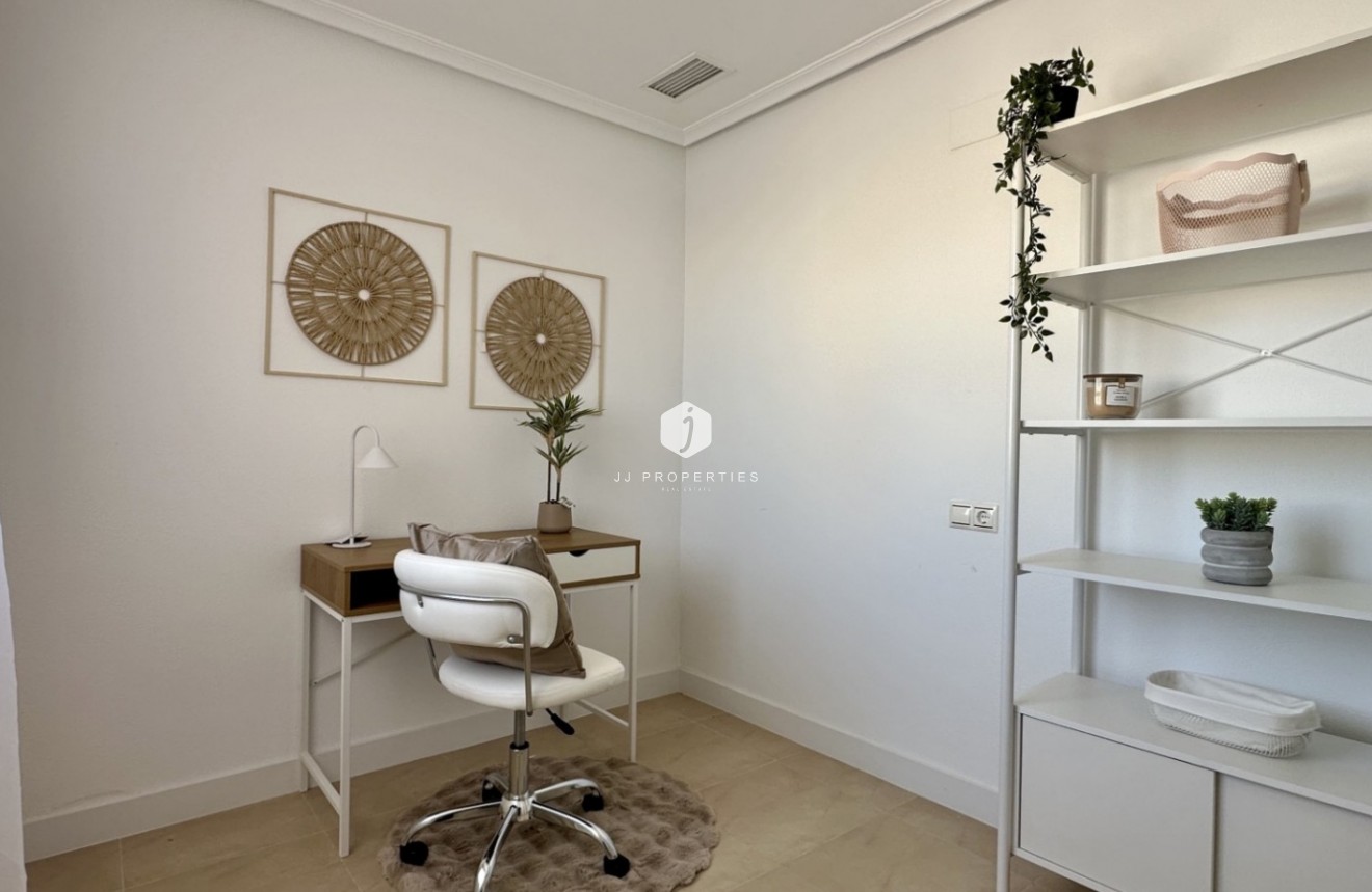 Resale - Apartment / flat -
Torrevieja - Costa Blanca