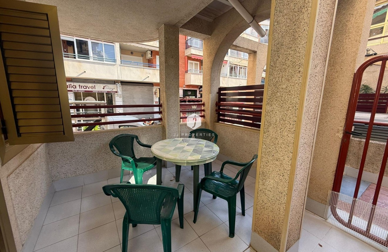 Segunda mano - Apartamento / piso -
Torrevieja - Acequion