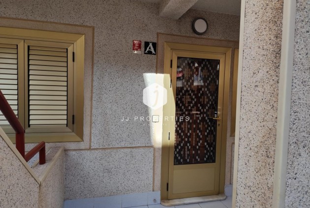 Segunda mano - Apartamento / piso -
Torrevieja - Acequion