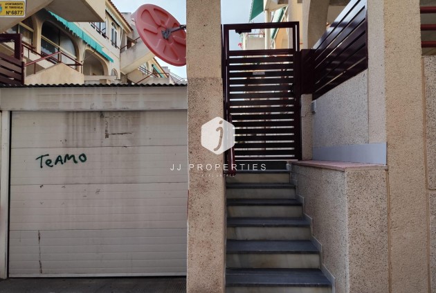 Segunda mano - Apartamento / piso -
Torrevieja - Acequion