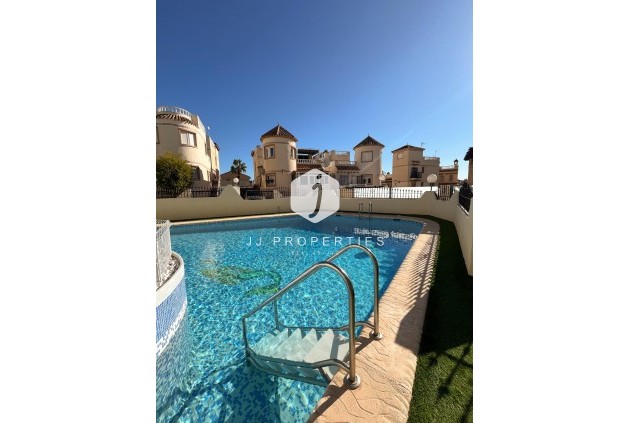 D'occasion - Duplex -
Orihuela Costa - Los Almendros-la Florida