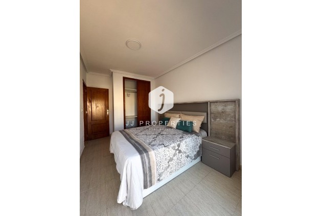 D'occasion - Duplex -
Orihuela Costa - Los Almendros-la Florida