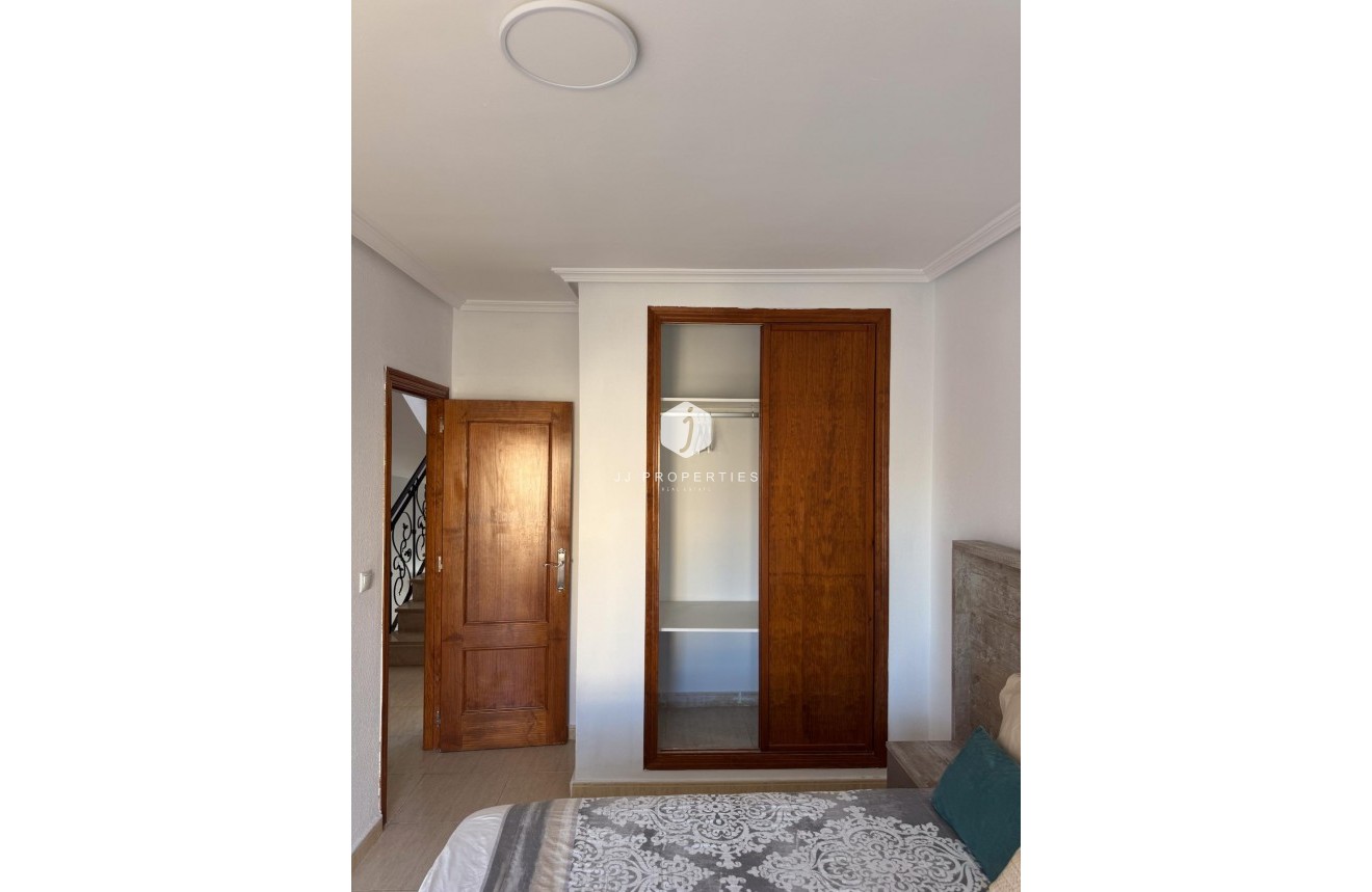 D'occasion - Duplex -
Orihuela Costa - Los Almendros-la Florida