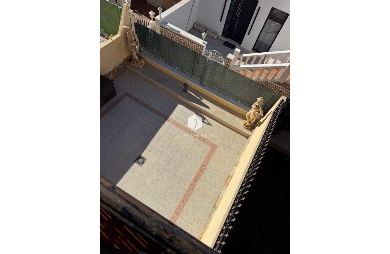 D'occasion - Duplex -
Orihuela Costa - Los Almendros-la Florida