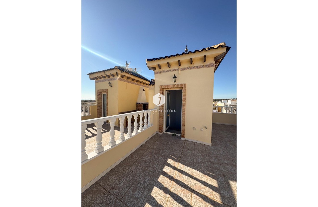 D'occasion - Duplex -
Orihuela Costa - Los Almendros-la Florida