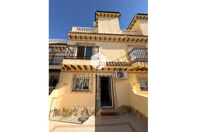 D'occasion - Duplex -
Orihuela Costa - Los Almendros-la Florida