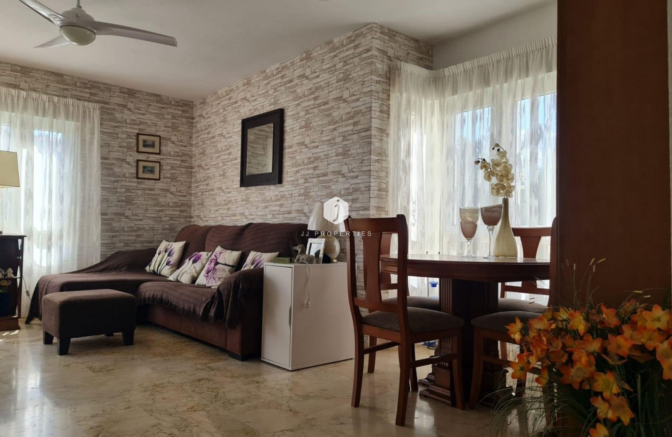 Resale - Villa -
Orihuela Costa - Lomas De Campoamor-las Ramblas