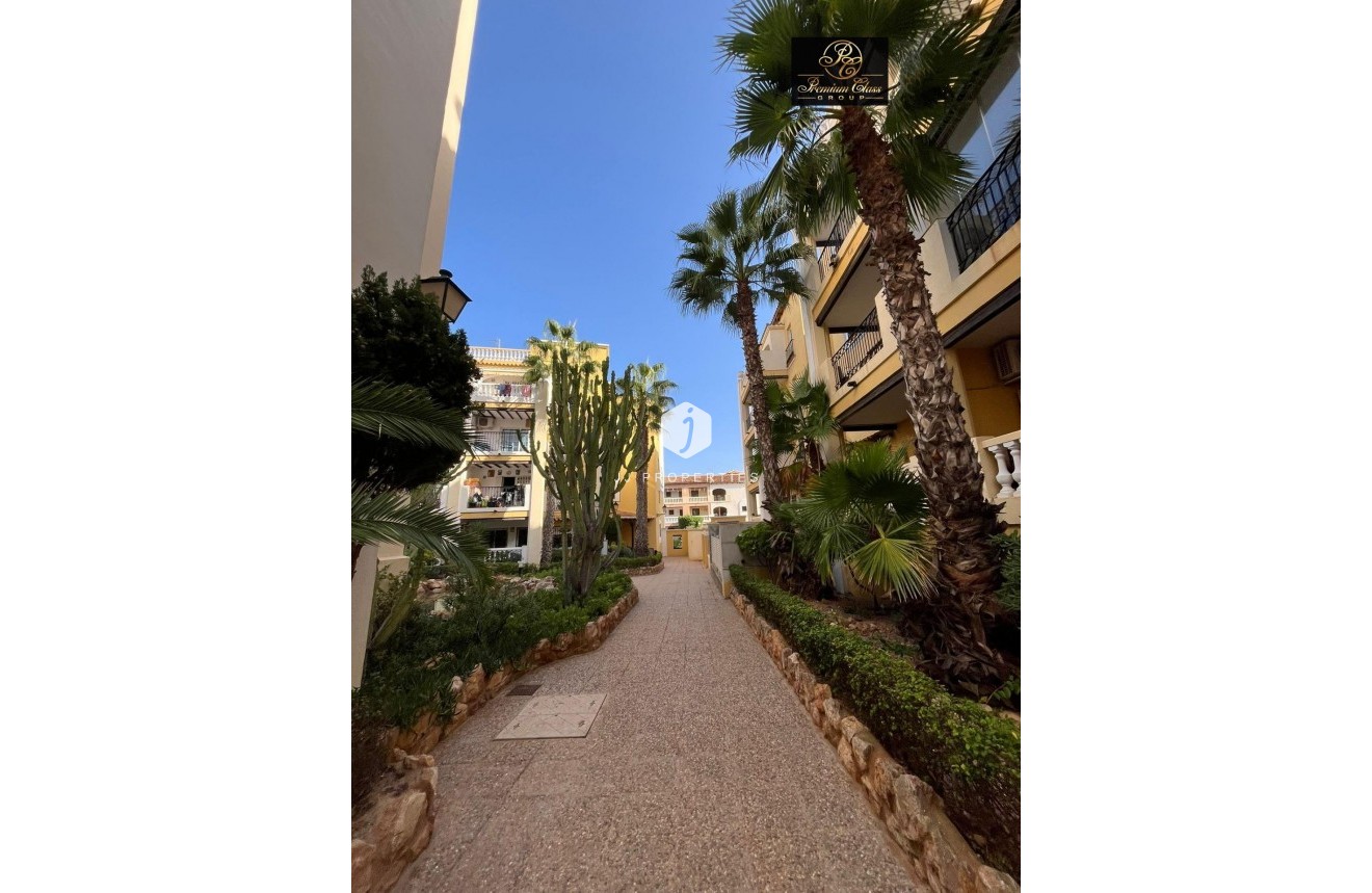 Resale - Penthouse -
Torrevieja - Los Frutales