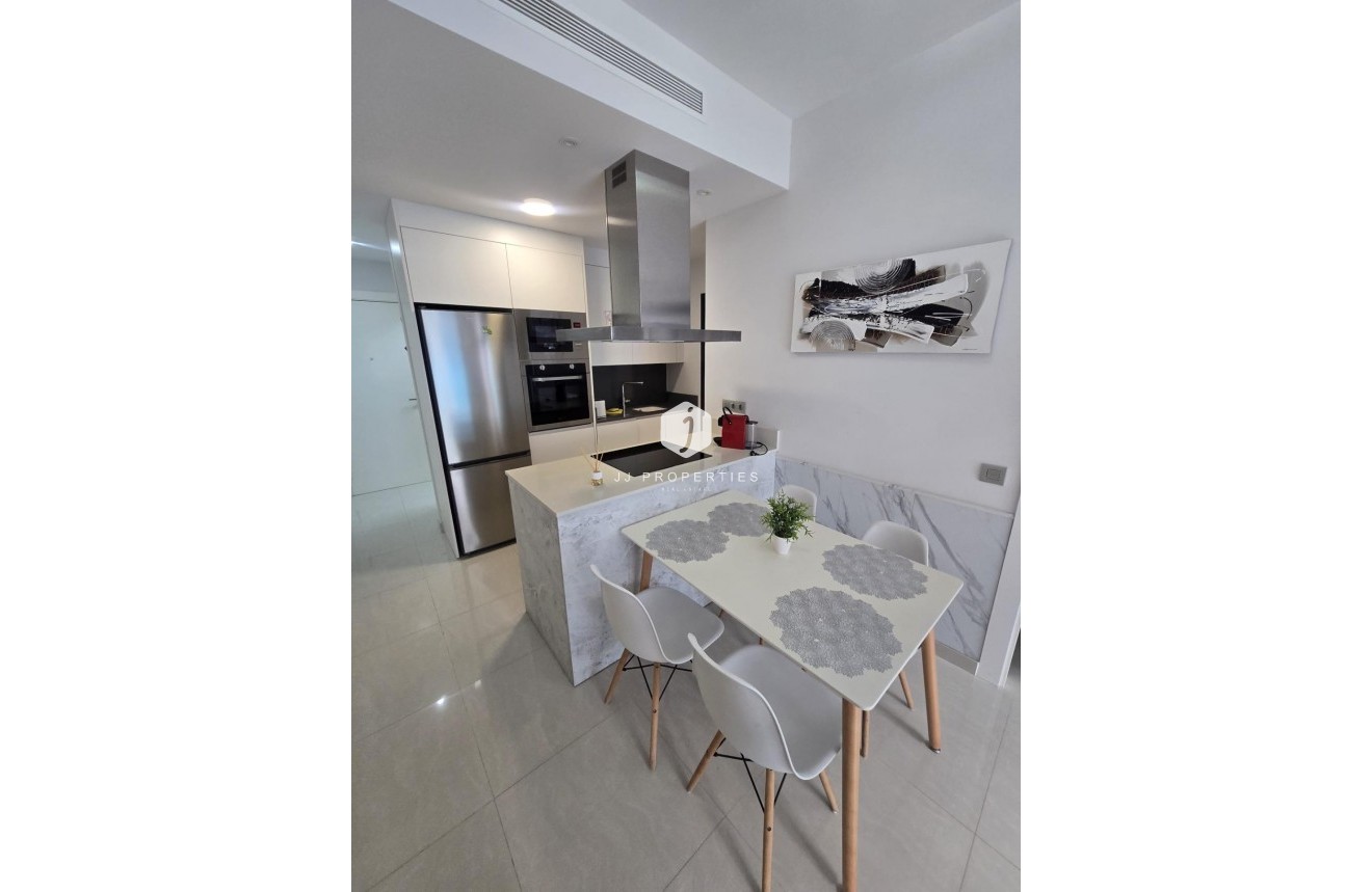 Resale - Apartment / flat -
Torrevieja - Estacion de autobuses