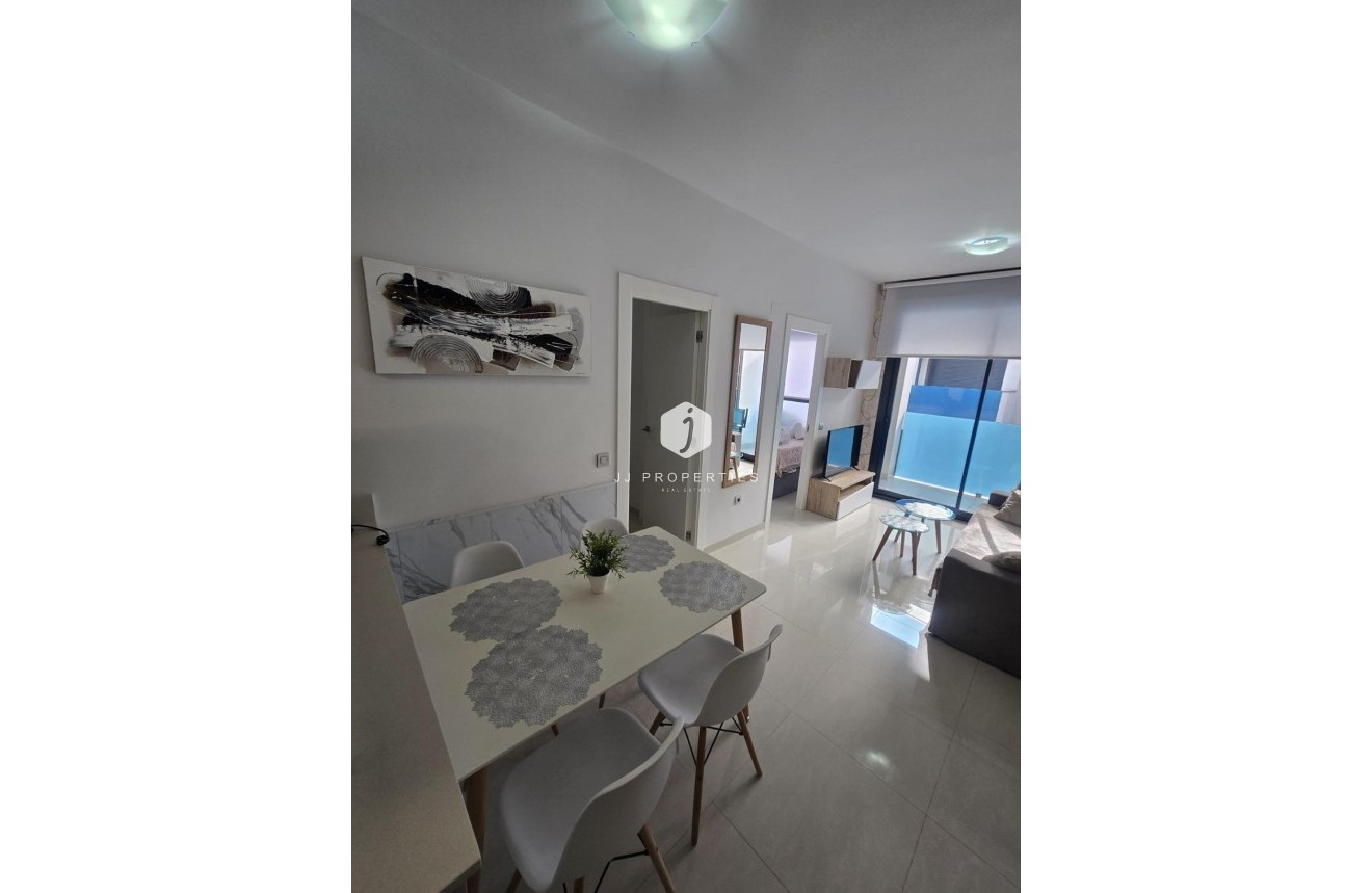 Resale - Apartment / flat -
Torrevieja - Estacion de autobuses