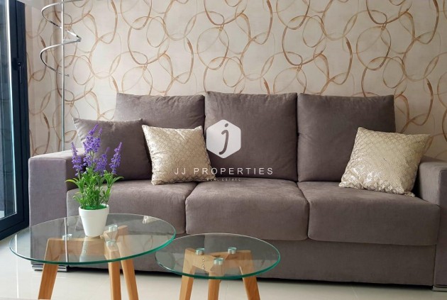 Resale - Apartment / flat -
Torrevieja - Estacion de autobuses