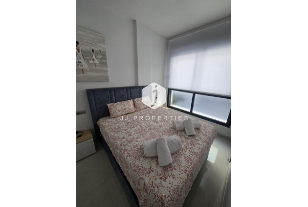 Resale - Apartment / flat -
Torrevieja - Estacion de autobuses