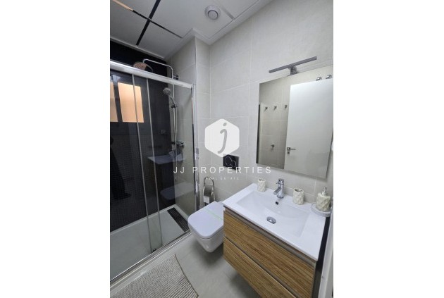 Resale - Apartment / flat -
Torrevieja - Estacion de autobuses