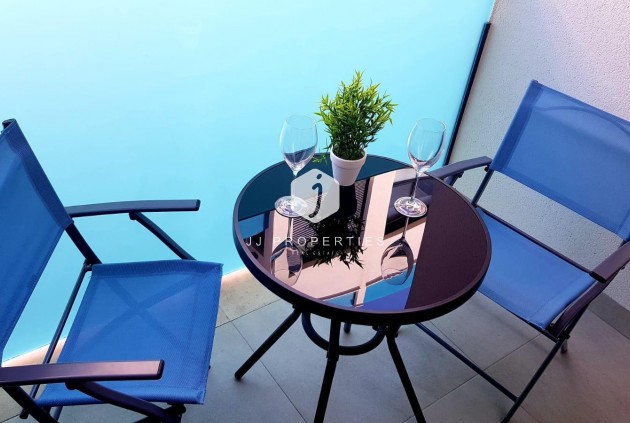 Resale - Apartment / flat -
Torrevieja - Estacion de autobuses