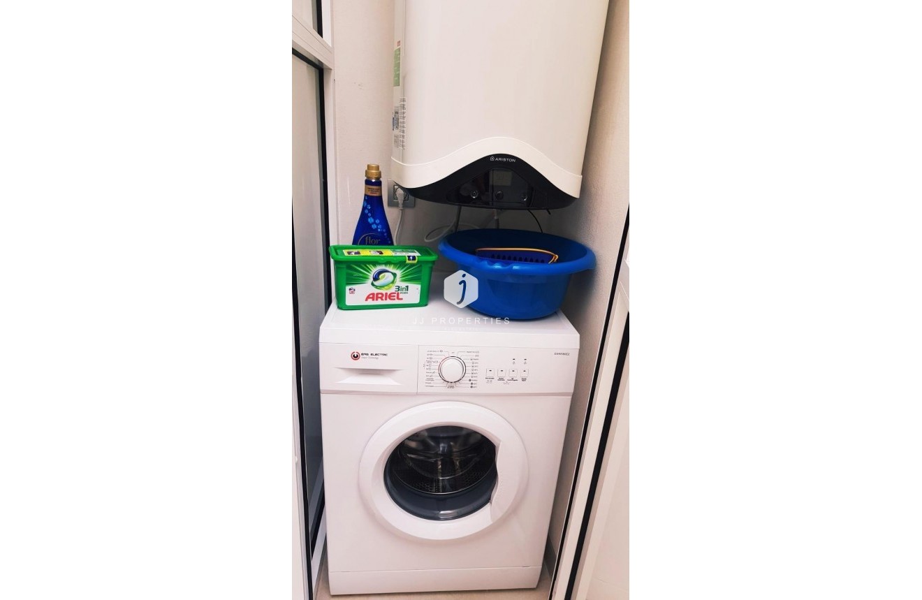 Resale - Apartment / flat -
Torrevieja - Estacion de autobuses