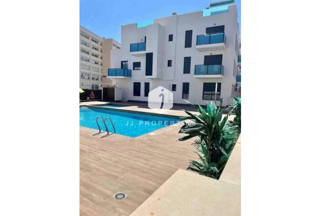 Resale - Apartment / flat -
Torrevieja - Estacion de autobuses