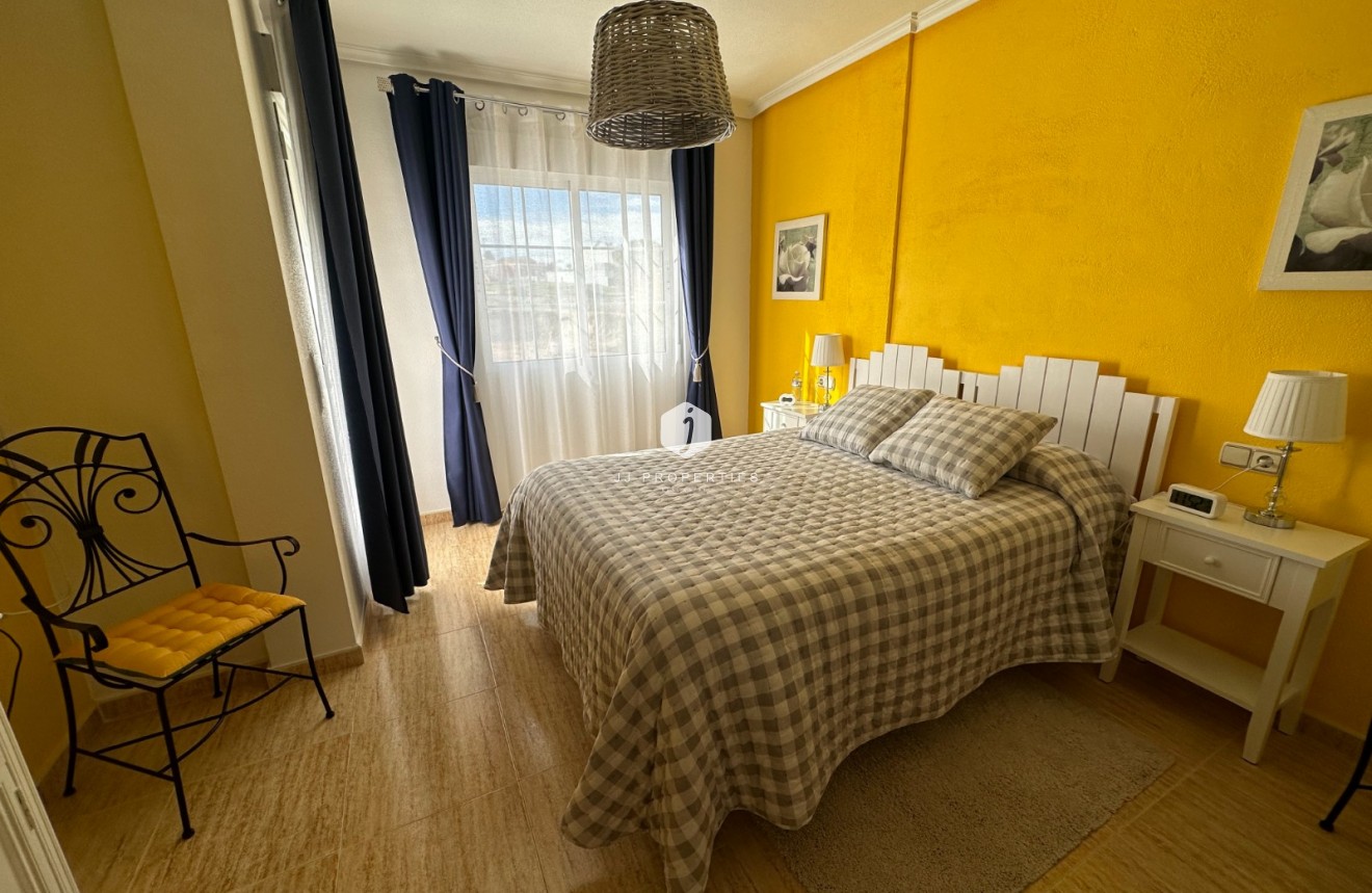 Resale - Chalet -
Bigastro - Inland