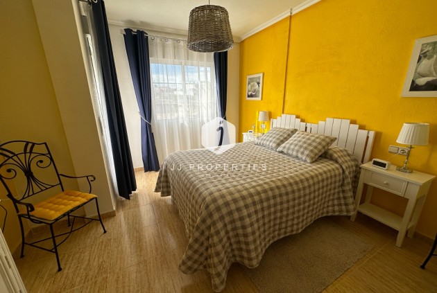 Resale - Chalet -
Bigastro - Inland