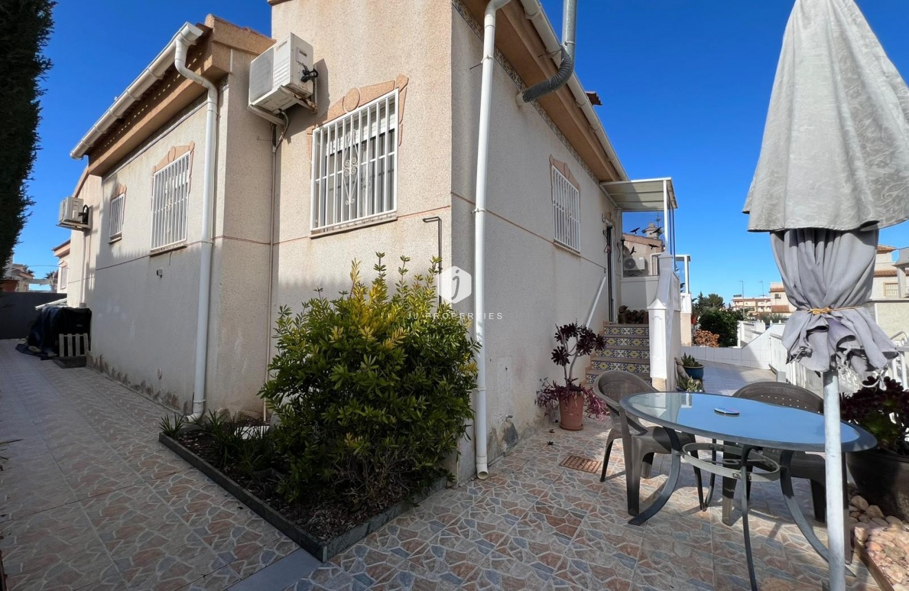 Resale - Chalet -
Algorfa - Inland