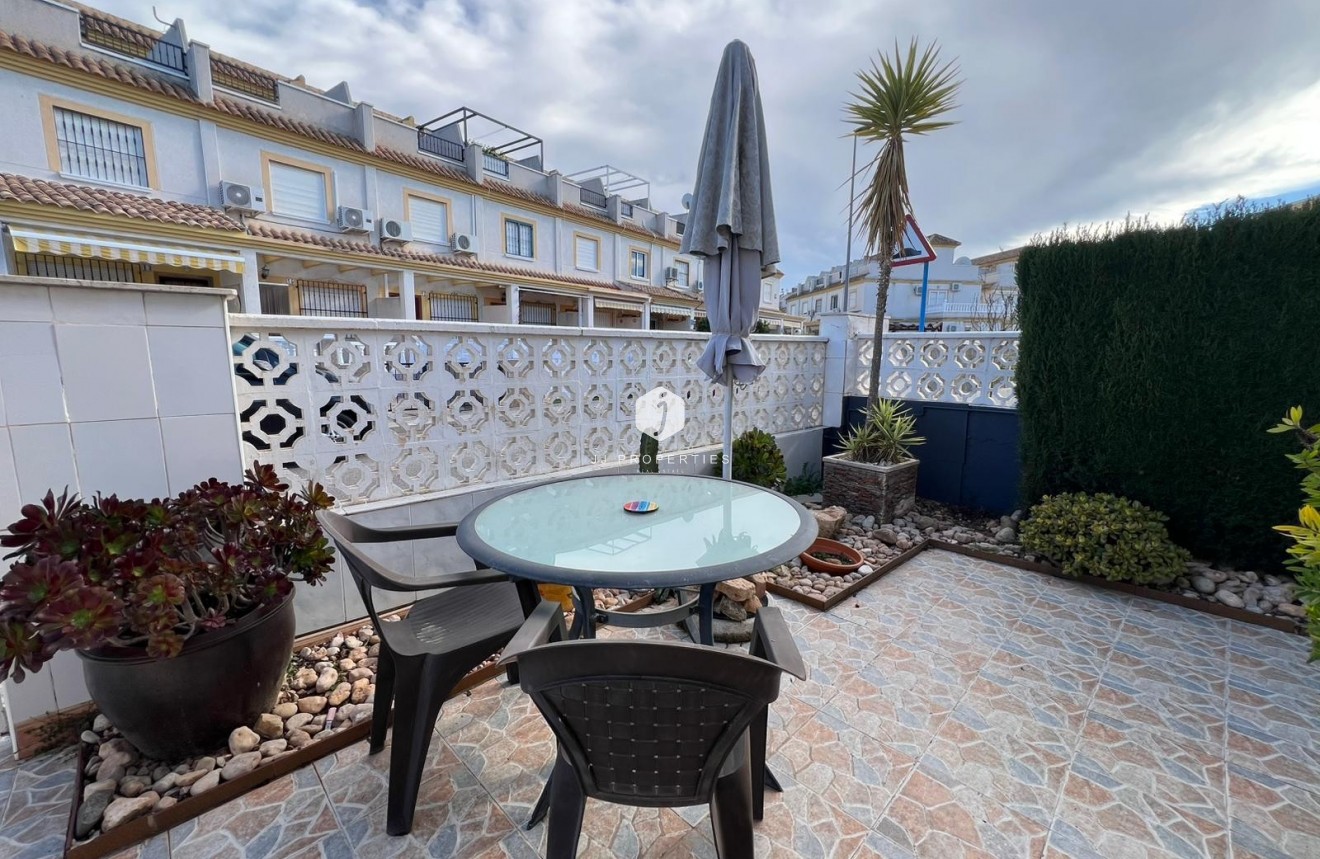 Resale - Chalet -
Algorfa - Inland