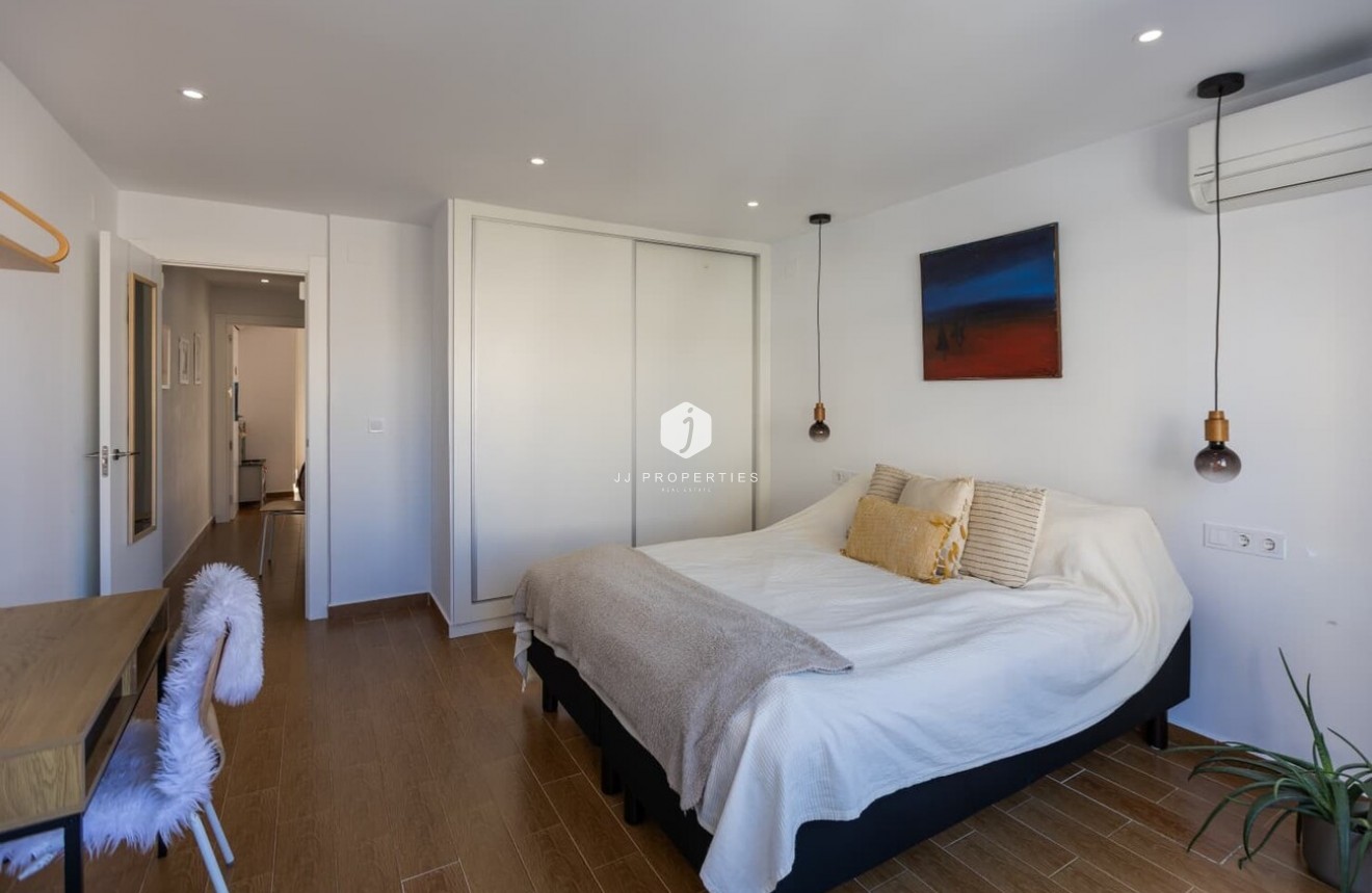 Segunda mano - Chalet -
Torrevieja