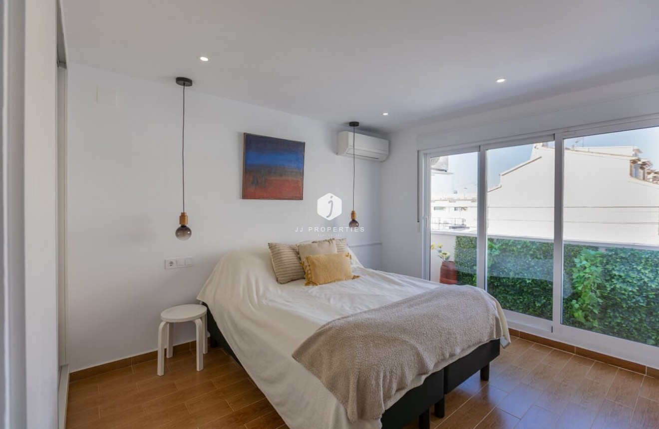 Segunda mano - Chalet -
Torrevieja