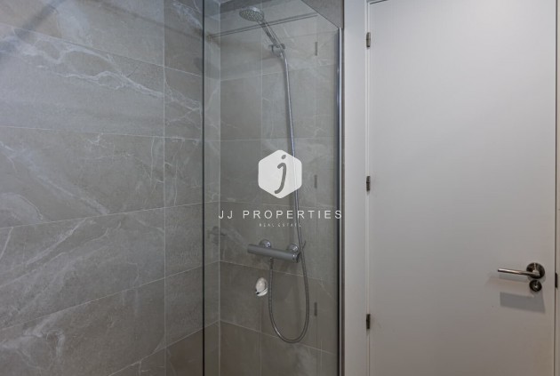 Segunda mano - Chalet -
Torrevieja