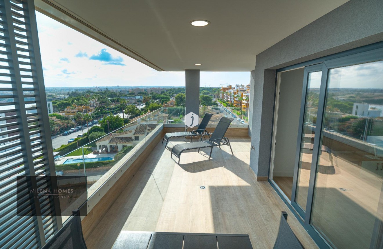 Resale - Apartment / flat -
Torrevieja - Punta prima