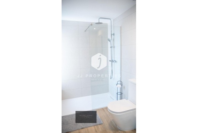 Resale - Apartment / flat -
Torrevieja - Punta prima