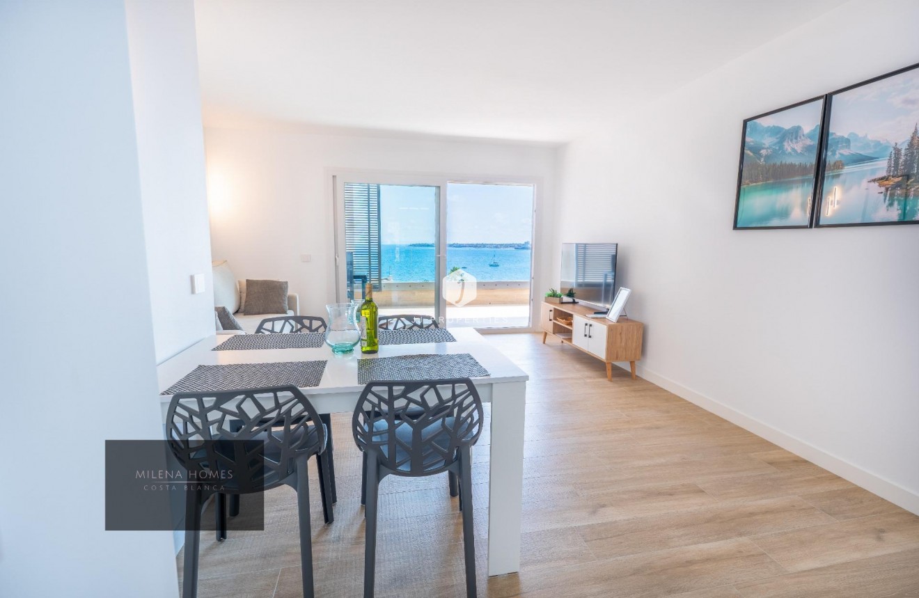 Resale - Apartment / flat -
Torrevieja - Punta prima