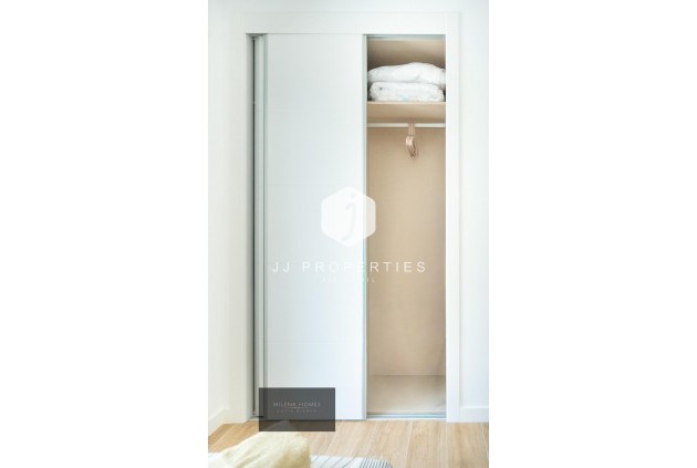 Resale - Apartment / flat -
Torrevieja - Punta prima