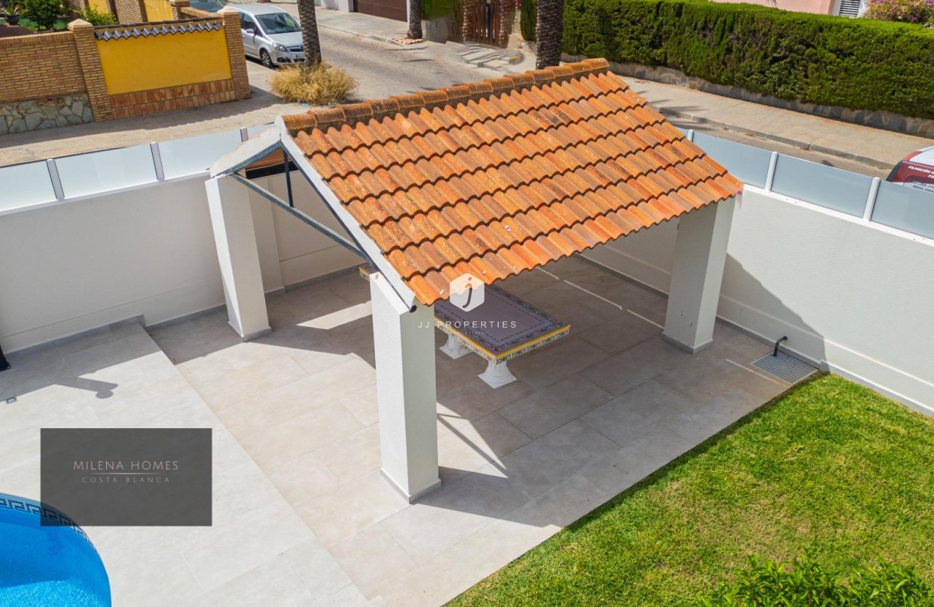 Segunda mano - Villa -
Cabo Roig