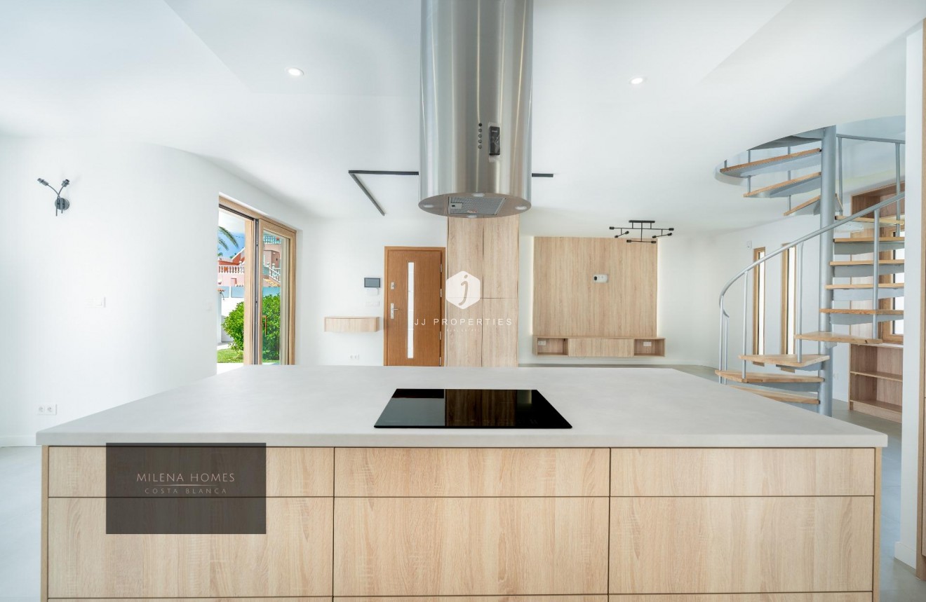 Segunda mano - Villa -
Cabo Roig