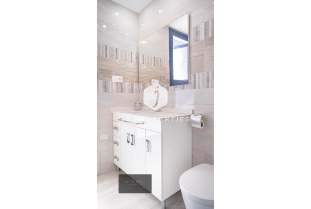 Resale - Penthouse -
Torrevieja - Punta prima